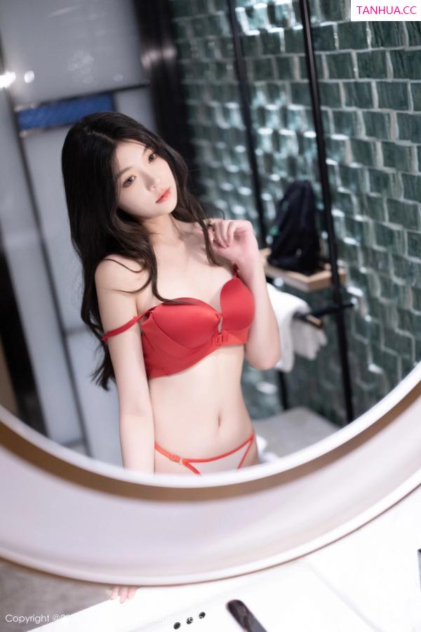   [XiuRen]高清写真图 2024.09.18 No.9169 初梦瑶 黑丝美腿第77张图片